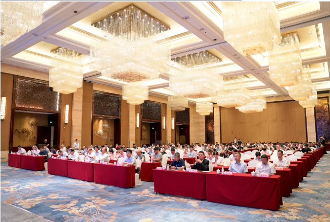 【十年磨礪】 高分子防水卷材產(chǎn)業(yè)研討會圓滿落幕——桂湖防水引領(lǐng)技術(shù)革新共繪綠色發(fā)展新篇!